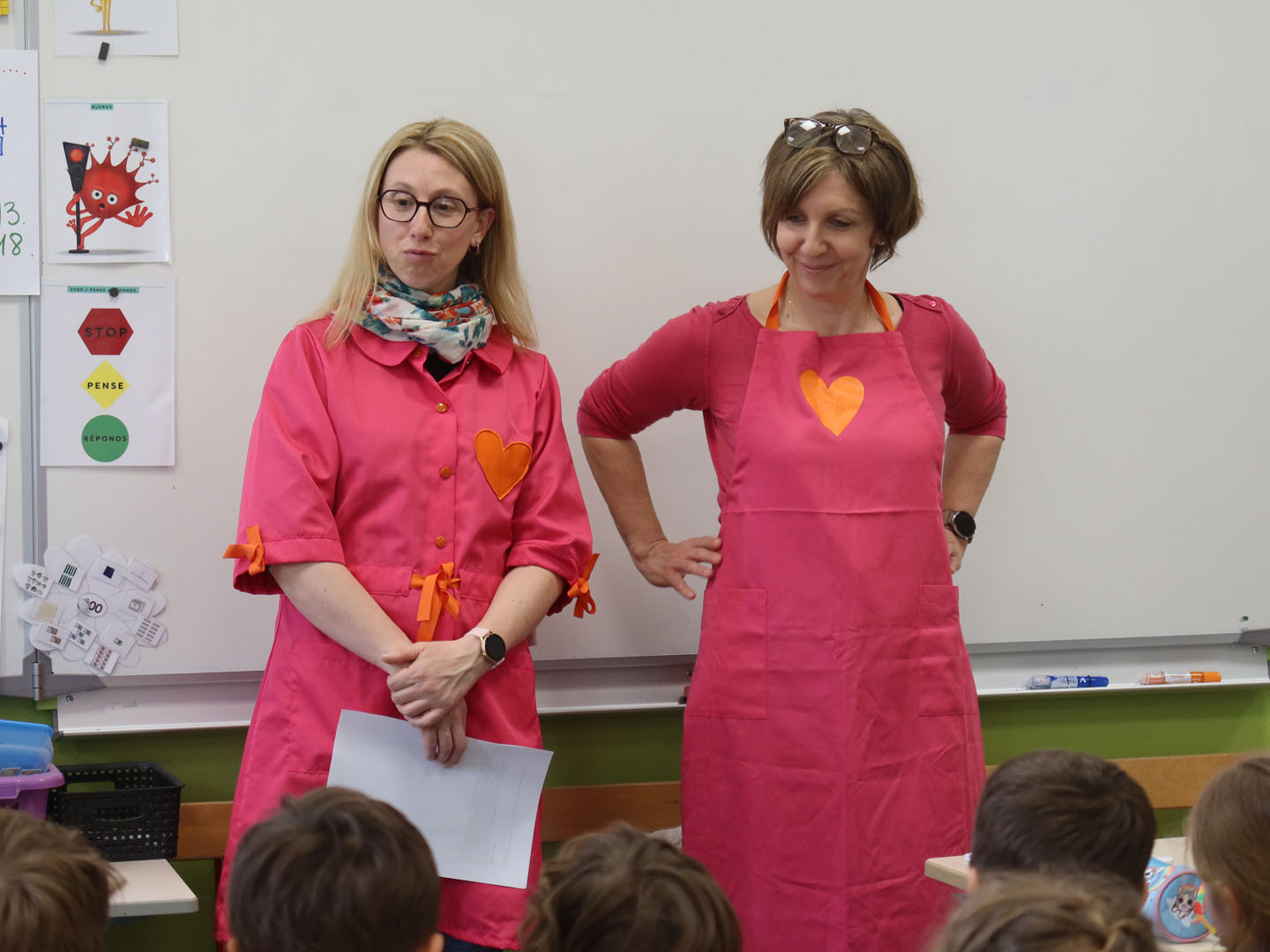 Rencontre avec les blouses roses